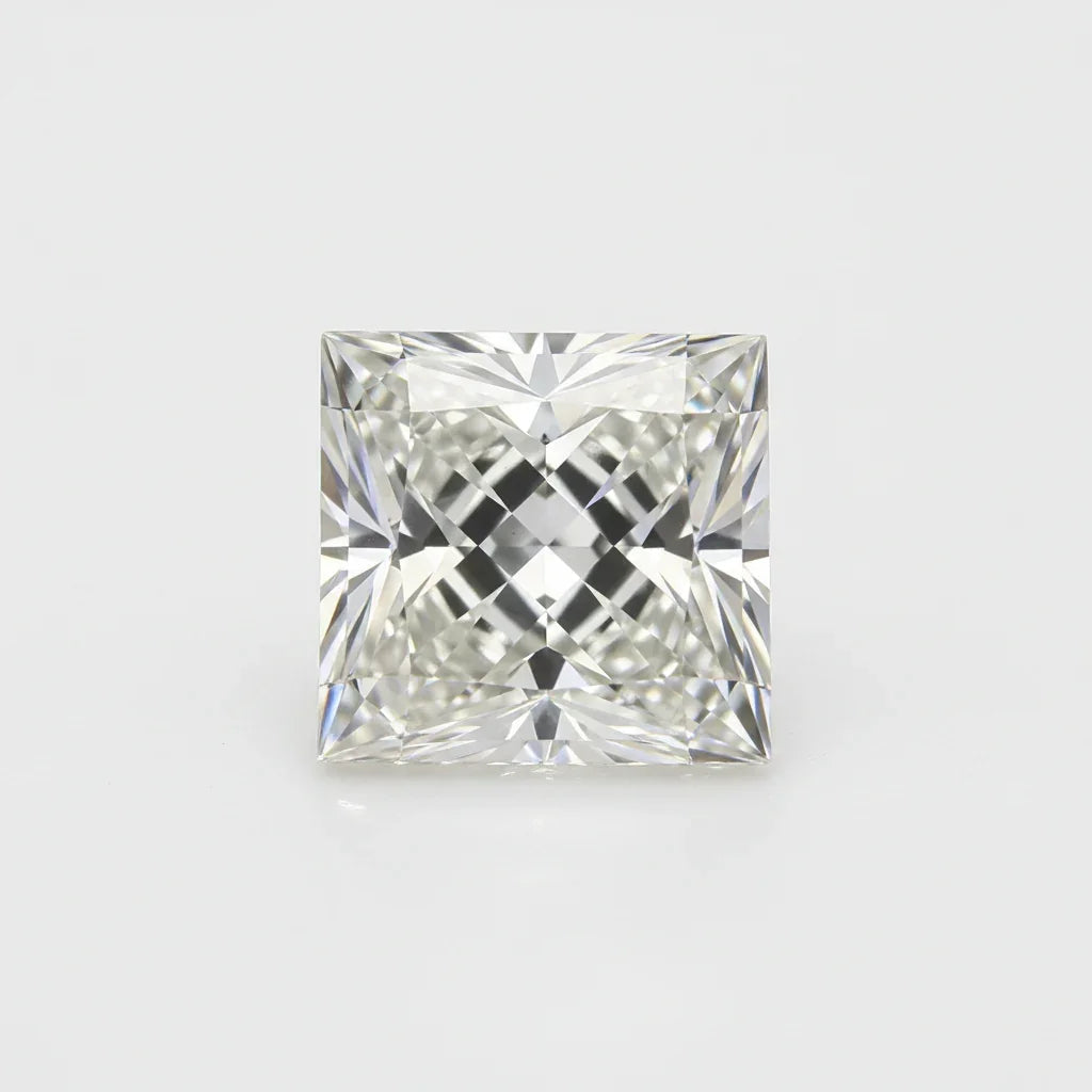 Square princess cut loose diamond, ideal for bespoke engagement rings and fine jewellery
