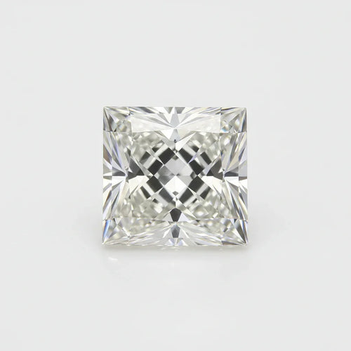 Square princess cut loose diamond, ideal for bespoke engagement rings and fine jewellery