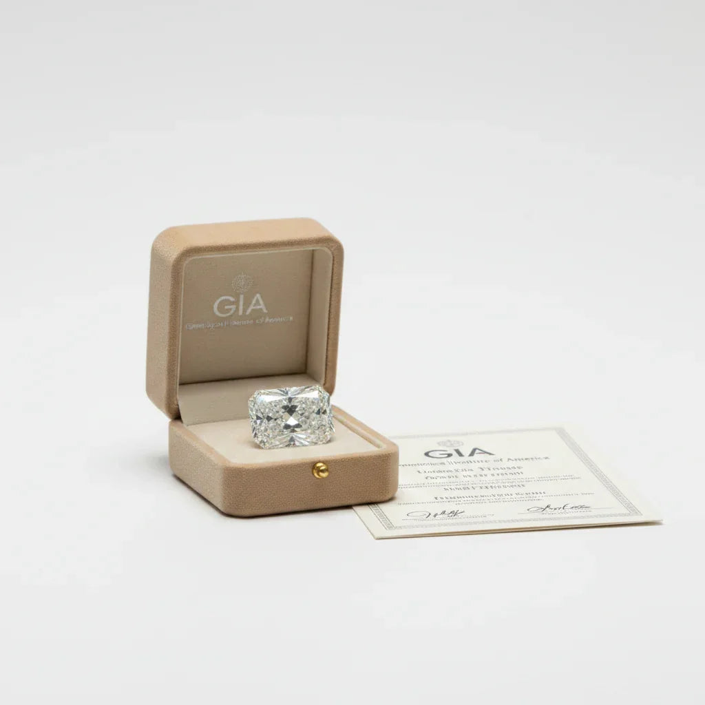 Stellar Radiant Cut Diamond – Box & GIA Certificate