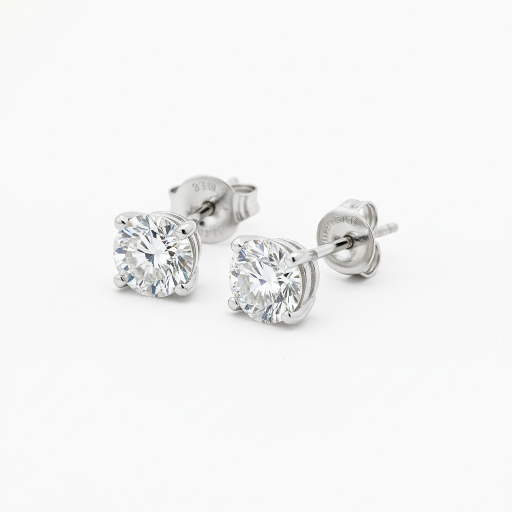 The Bloomsbury Diamond Stud Earrings — White Seamless